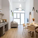 Апартаменты Main Lofts *