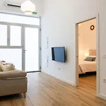 Апартаменты Main Lofts
